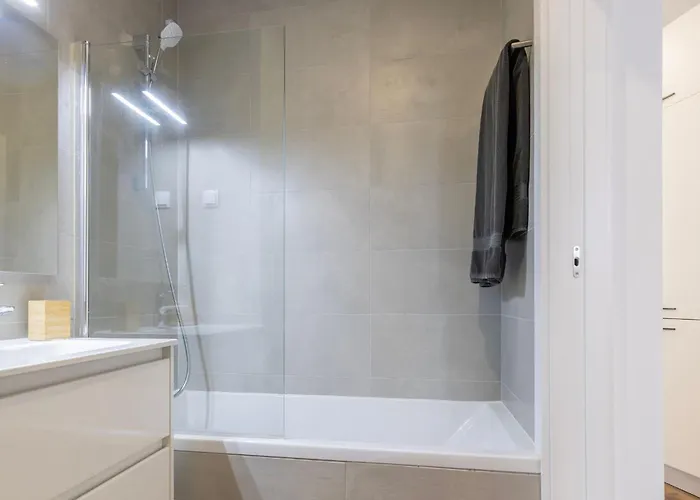 2bdr Cozy In Graca By Lovelystay Lisboa