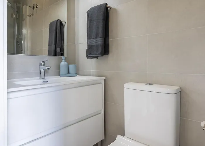 2bdr Cozy In Graca By Lovelystay