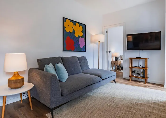 Lägenhet 2bdr Cozy In Graca By Lovelystay *