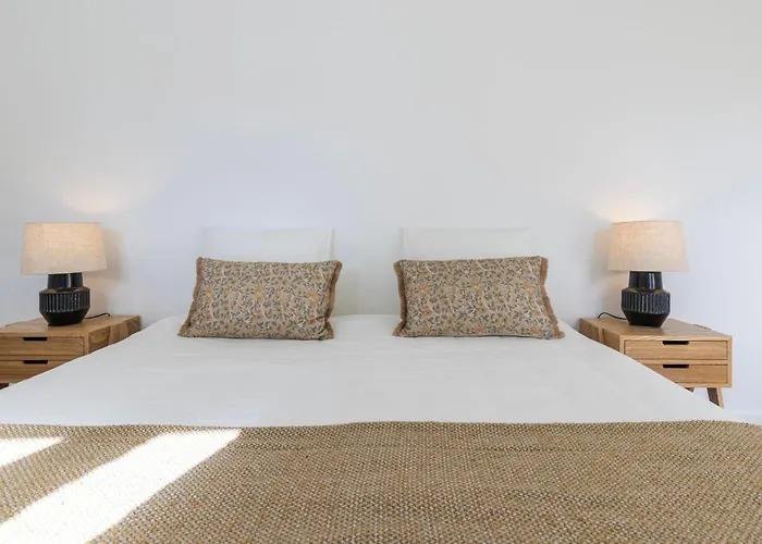 شقة 2bdr Cozy In Graca By Lovelystay *