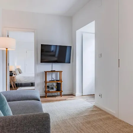 2bdr Cozy In Graca By Lovelystay Lisbon